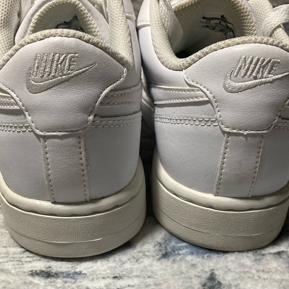 Nike Air Force 1 Low Casual Sneakers - Picture 4 of 9